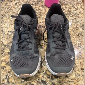 On Cloud Cloud 5 Tennis Shoes